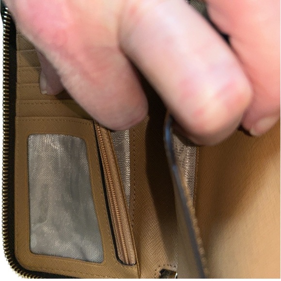 Michael Kors Jet Set Wristlet Wallet Phone Case Travel Large Flat Zip - Picture 5 of 6